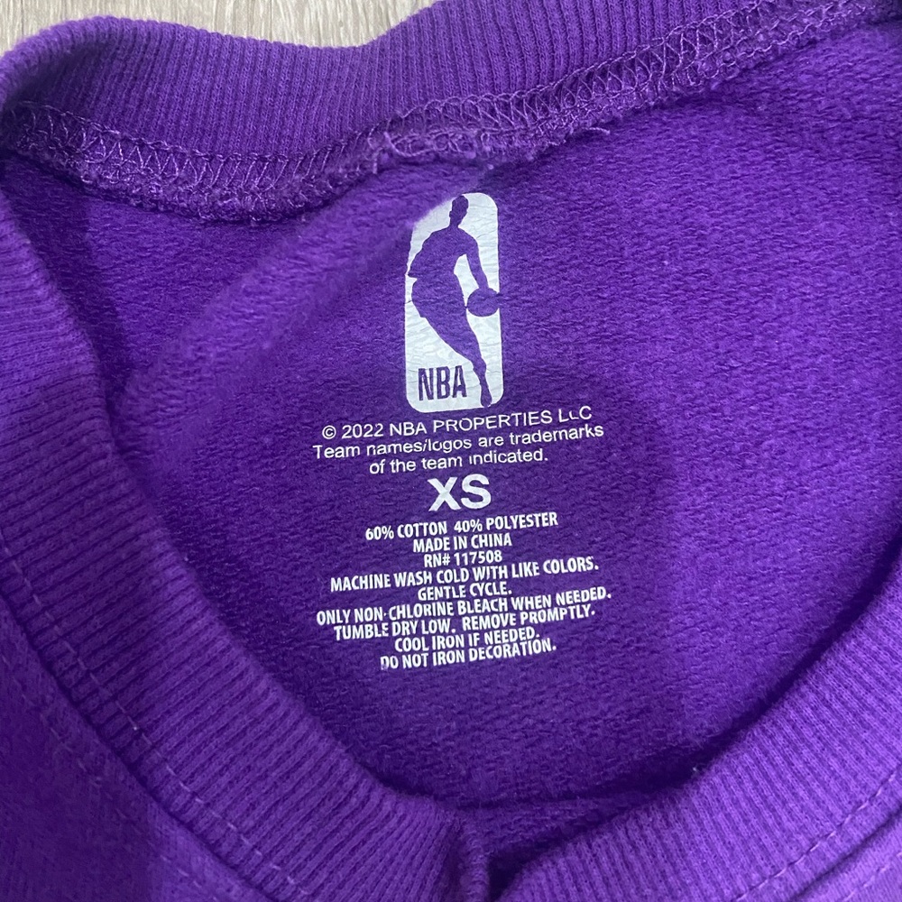 lakers crewneck women’s - Picture 3 of 4
